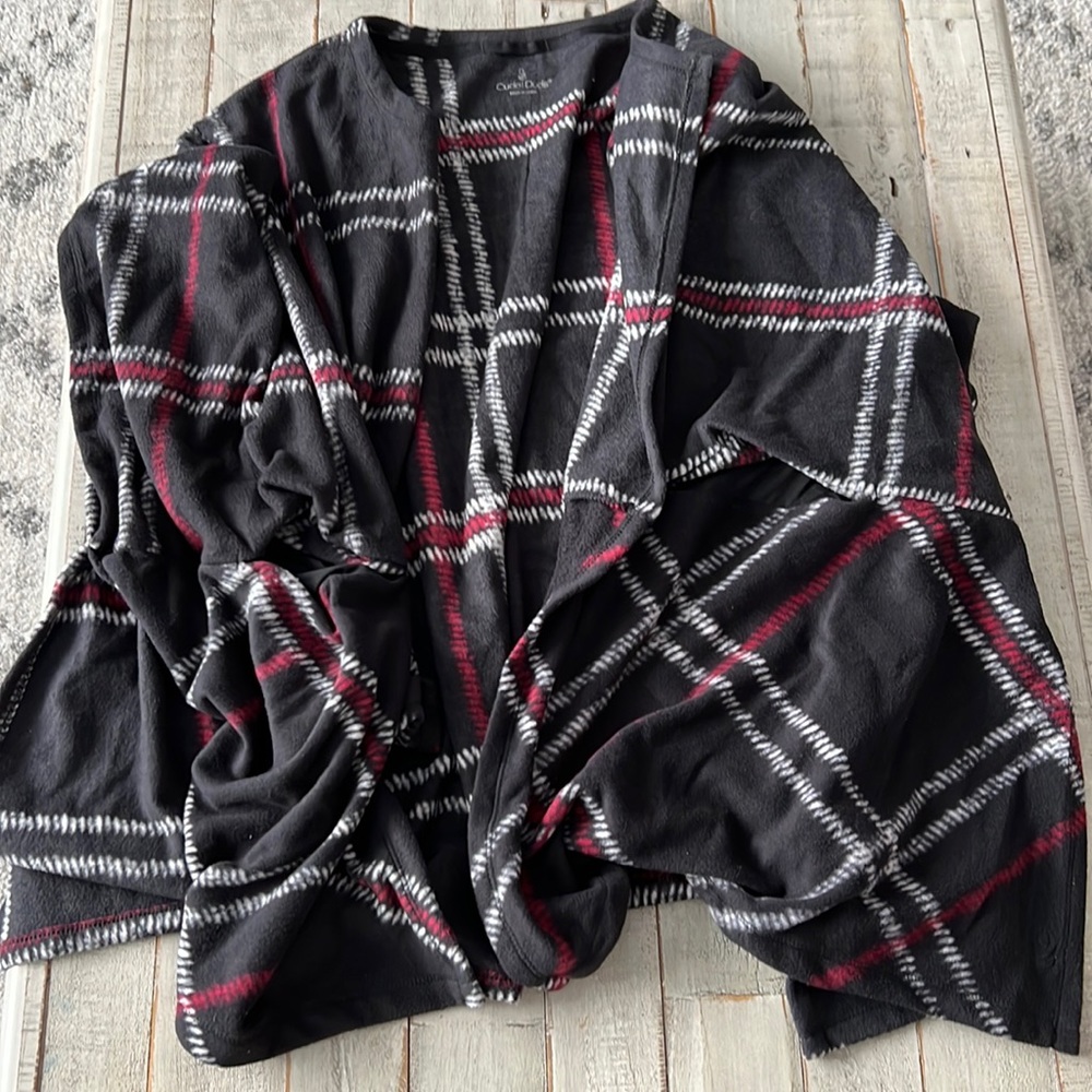 New Women's One Size Super Soft Cuddl Duds Open Front Wrap